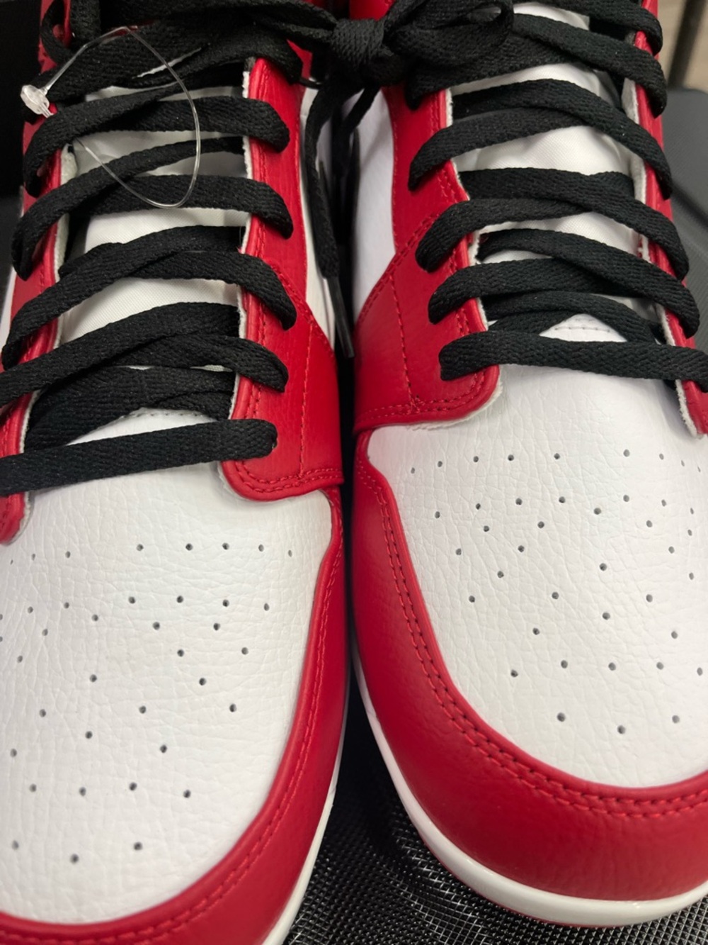 Nike Air Jordan retro av5354-611 Men’s Red White Black Baseball Cleats no box - Picture 9 of 11